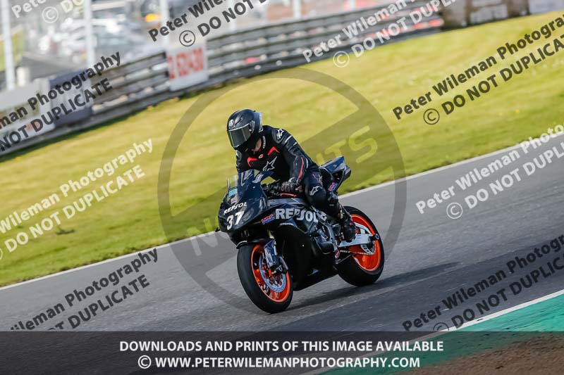 brands hatch photographs;brands no limits trackday;cadwell trackday photographs;enduro digital images;event digital images;eventdigitalimages;no limits trackdays;peter wileman photography;racing digital images;trackday digital images;trackday photos